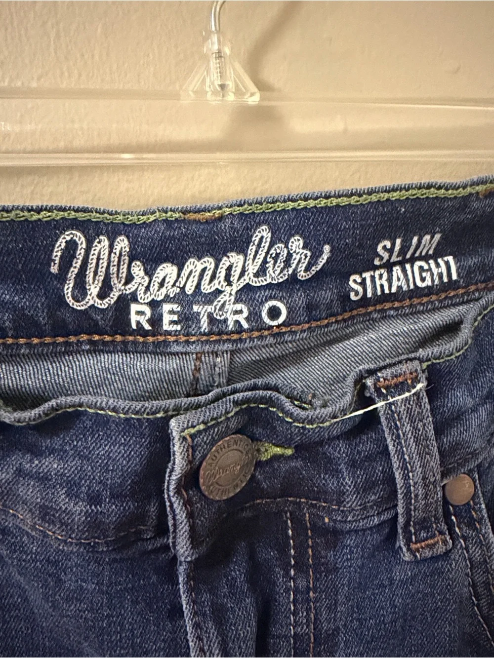 MEN'S WRANGLER RETRO® SLIM FIT STRAIGHT LEG JEAN in Portland medium wash 30/30